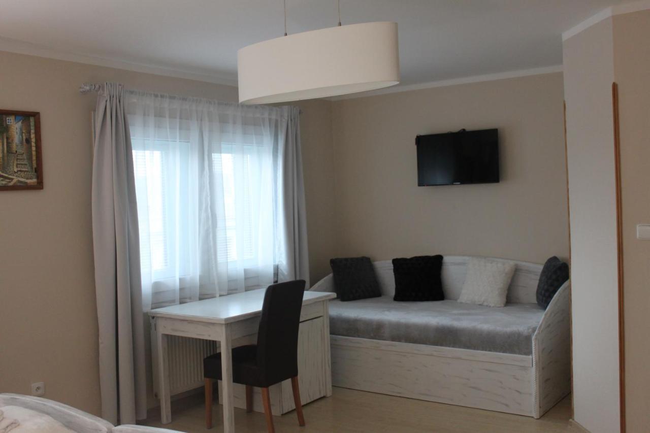 Hotel Zlaty Lev Svitavy Zewnętrze zdjęcie